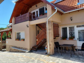 Hotels in Szomolya
